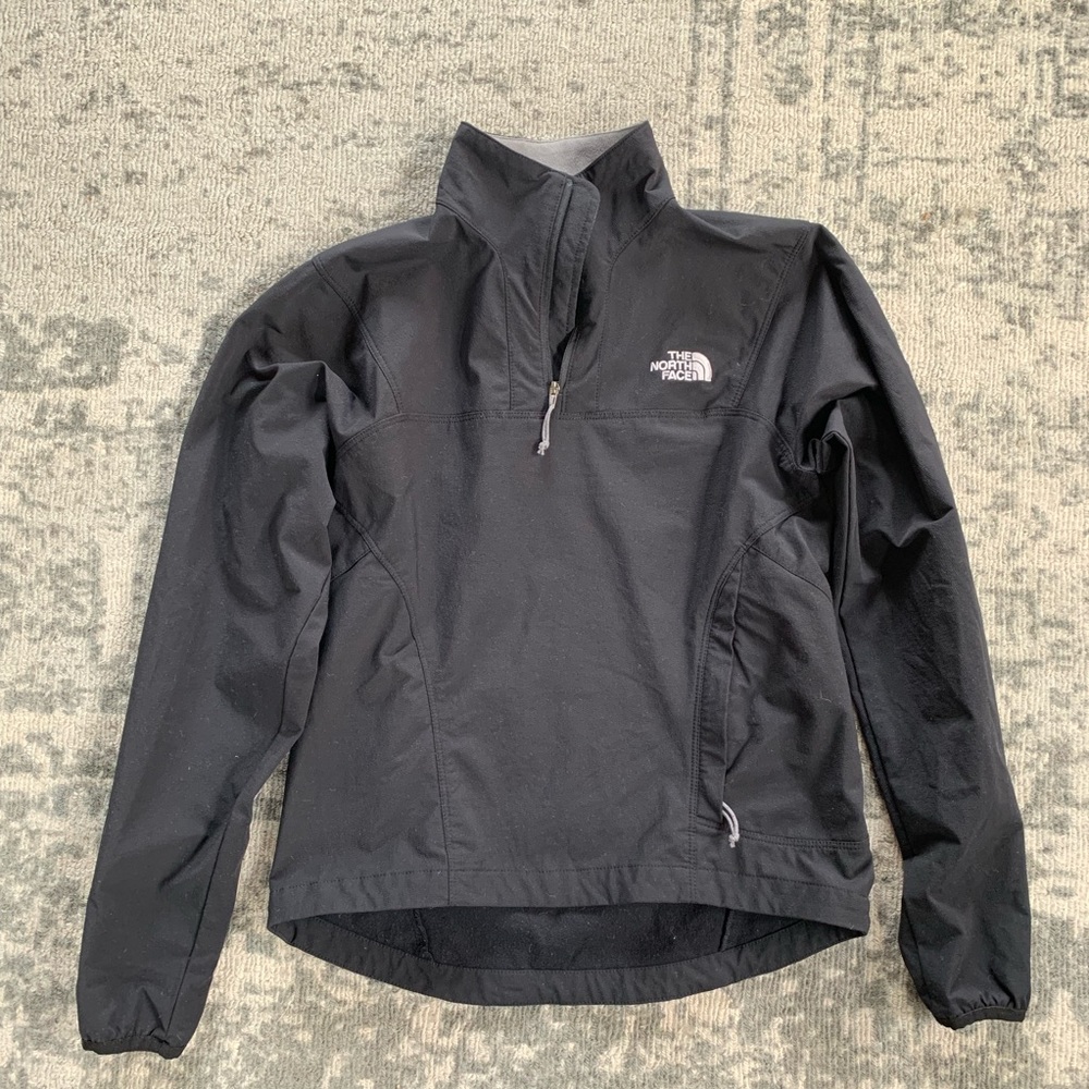 LIKE NEW * North Face 1/4 quarter zip pullover